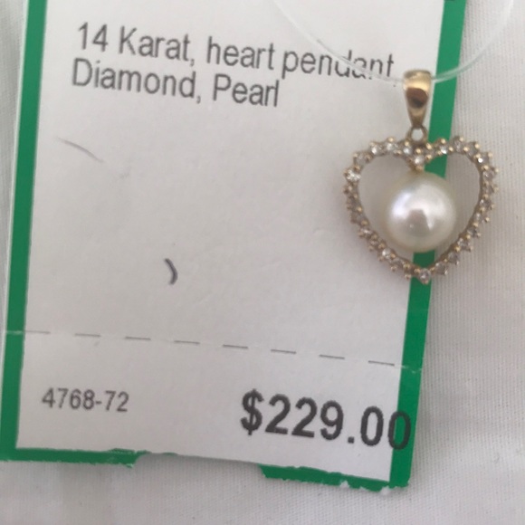 14k gold pendant with diamonds and pearl - Picture 2 of 5